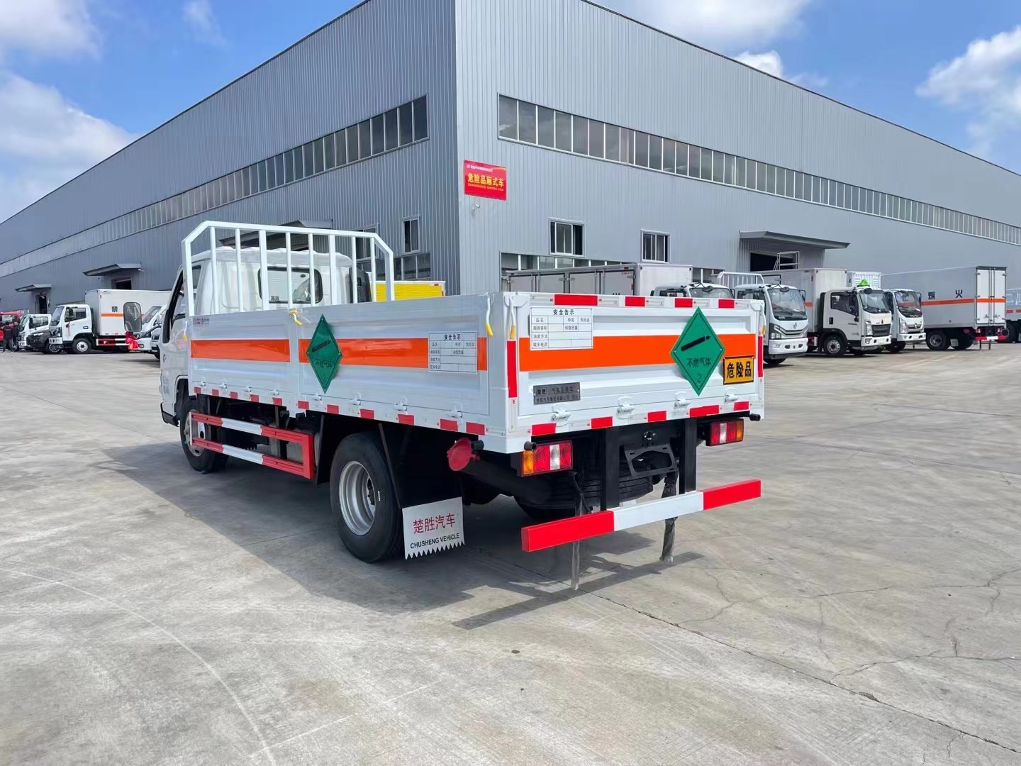 國六江鈴順達藍牌4.15米氣瓶運輸車