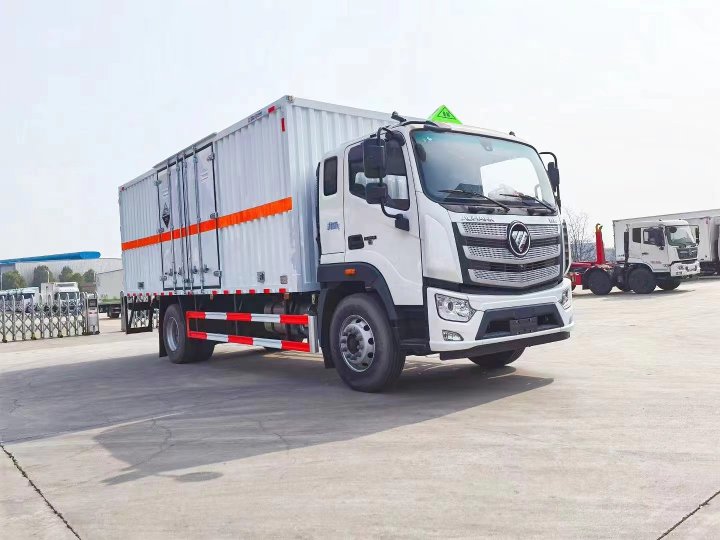 福田歐航（6.2米/6.8米）10噸腐蝕性物品廂式車